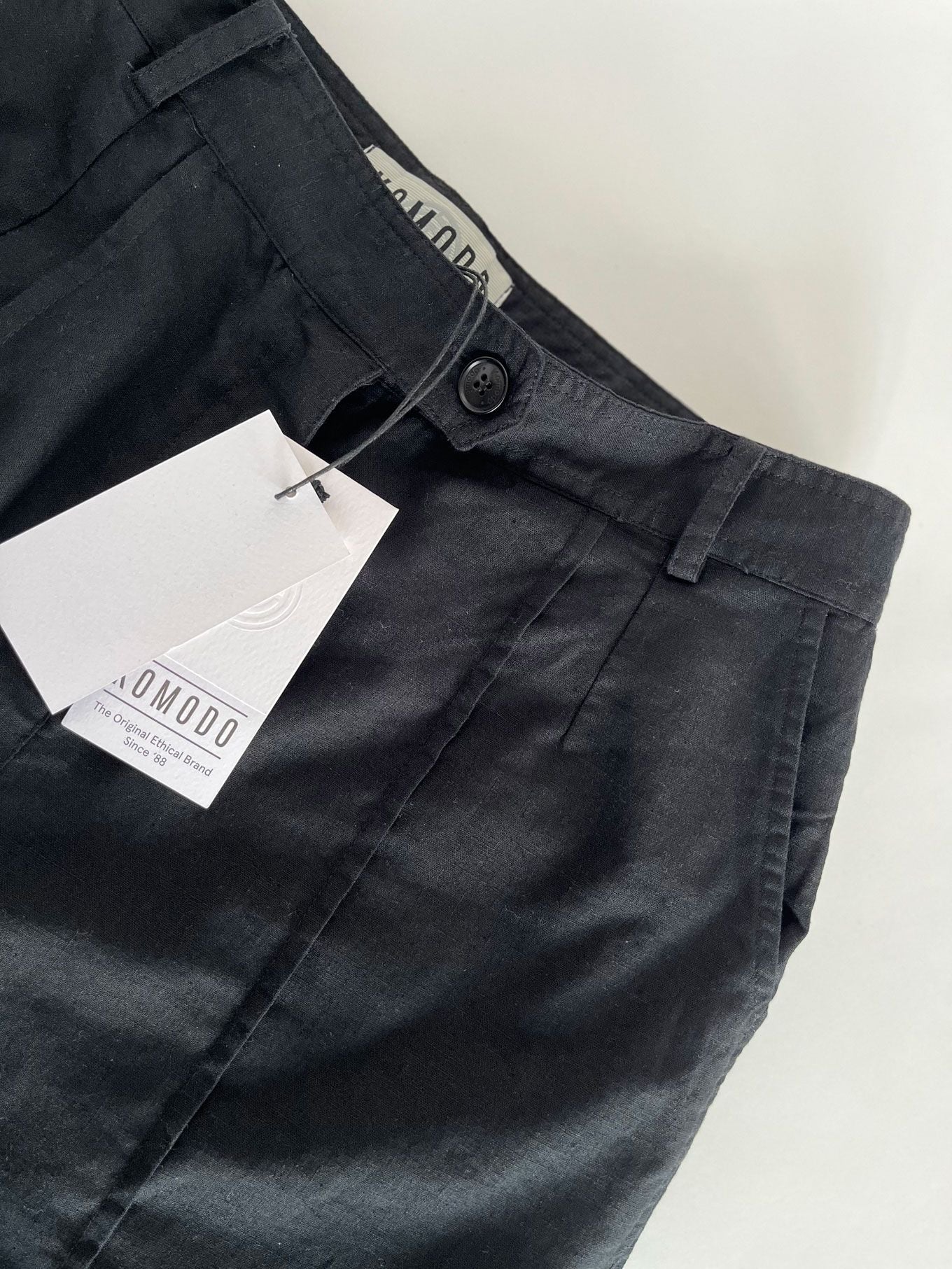 EMMIE - Organic Linen Cotton Shorts - Black