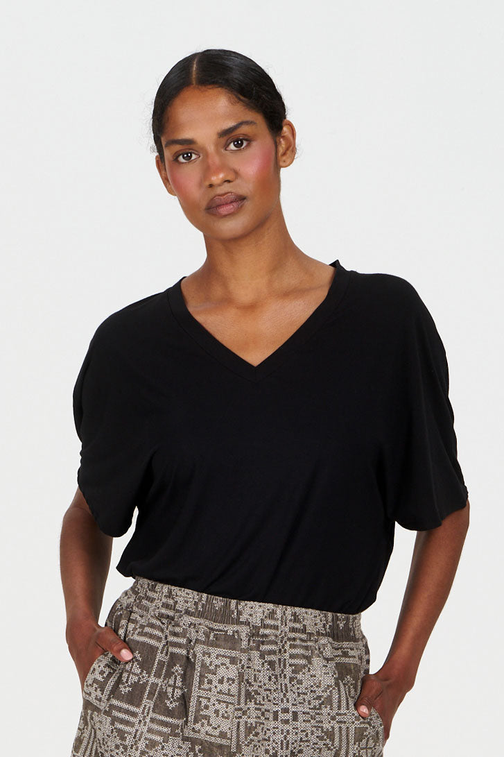 DHALIA Modal Tee - Black