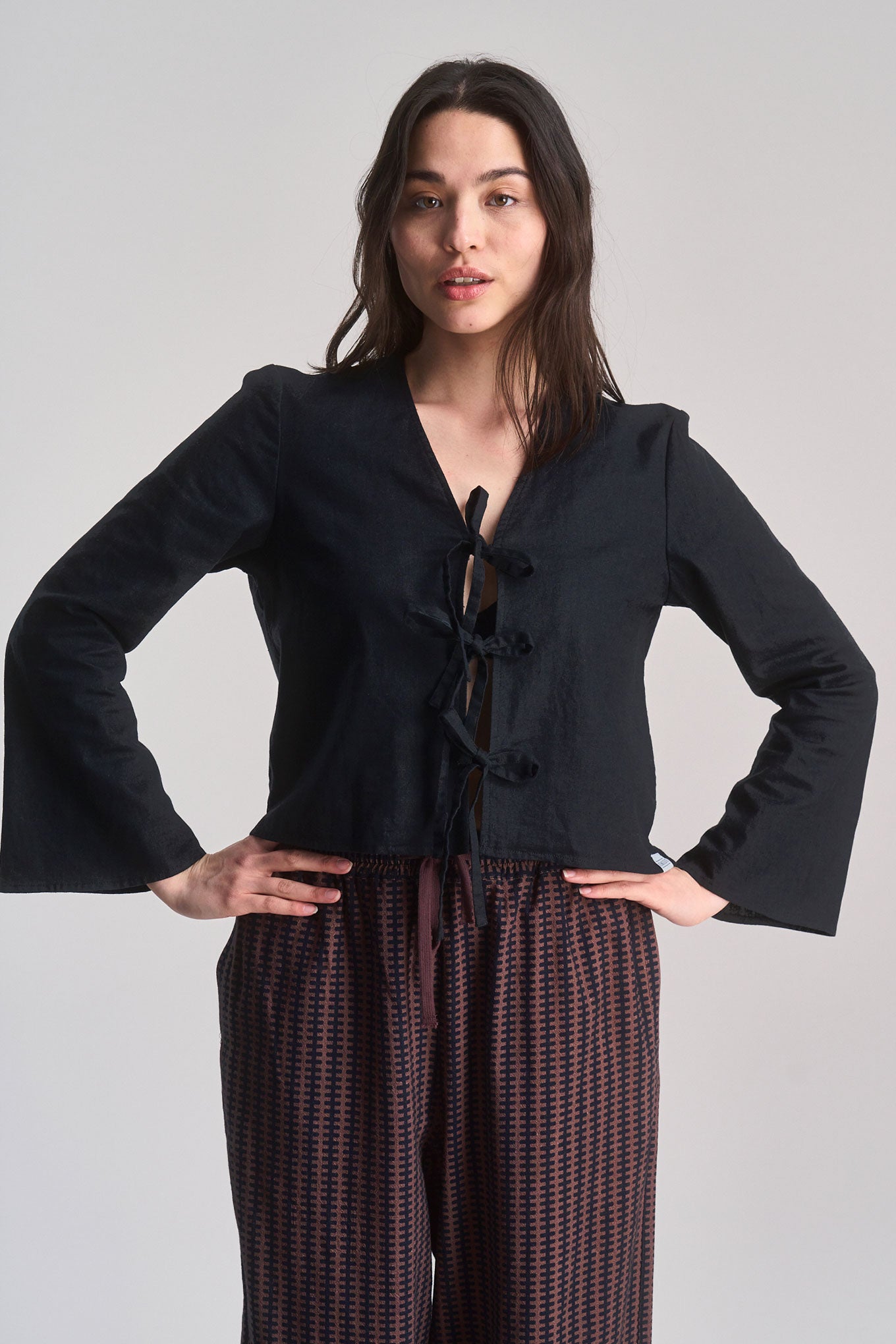 SAVANNAH - Organic Linen Cotton Tie Top - Black