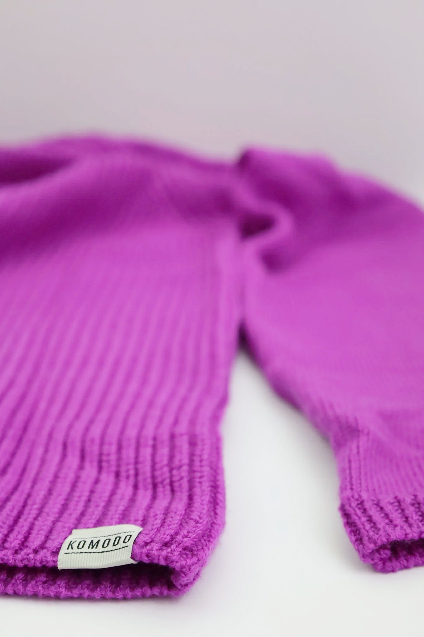 KATTY - Fine Merino Jumper Fuchsia