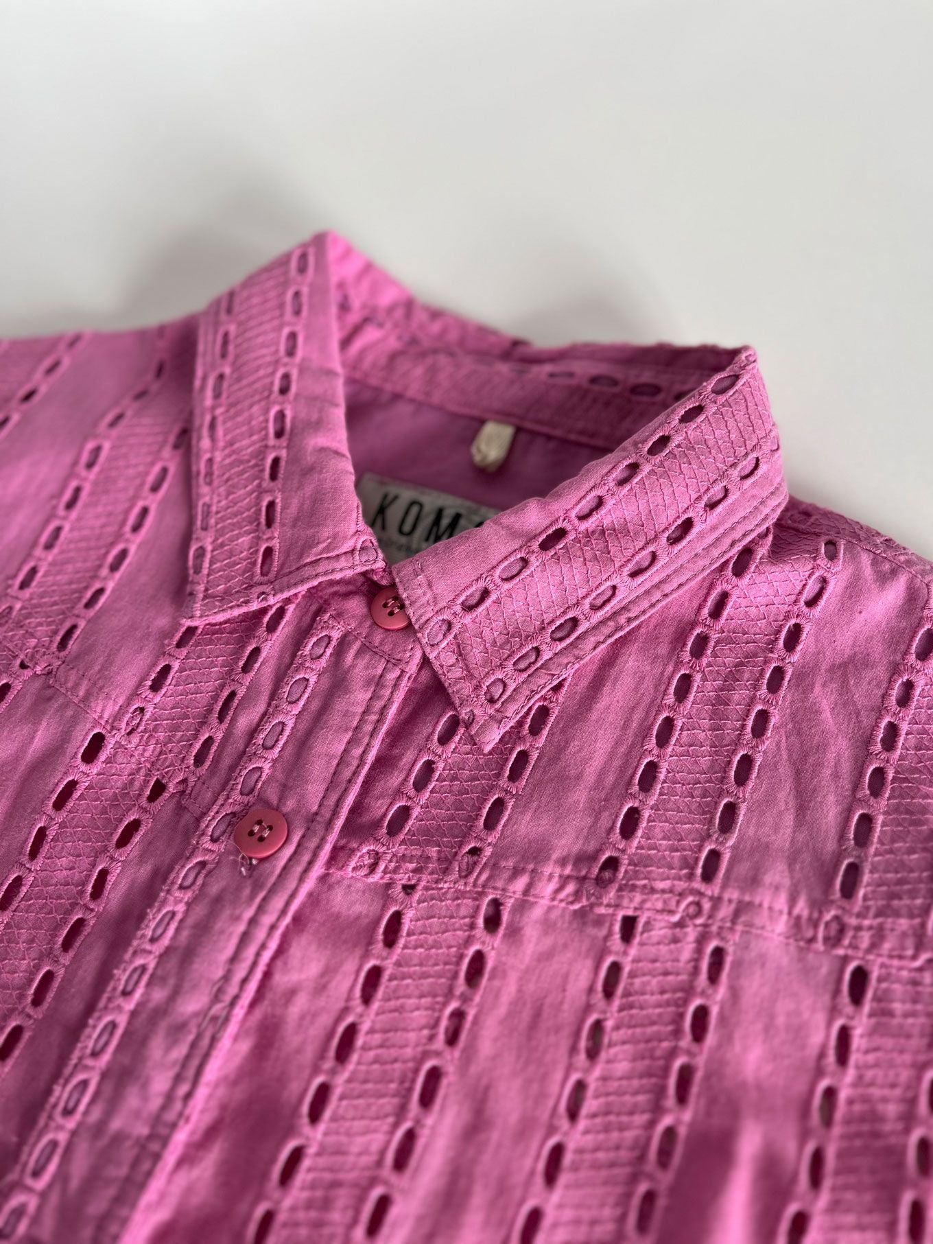 RIO - Organic Broderie Anglaise Shirt - Pink