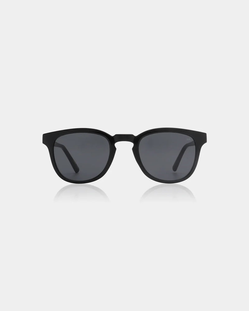 BATE - Black by A.Kjaerbede