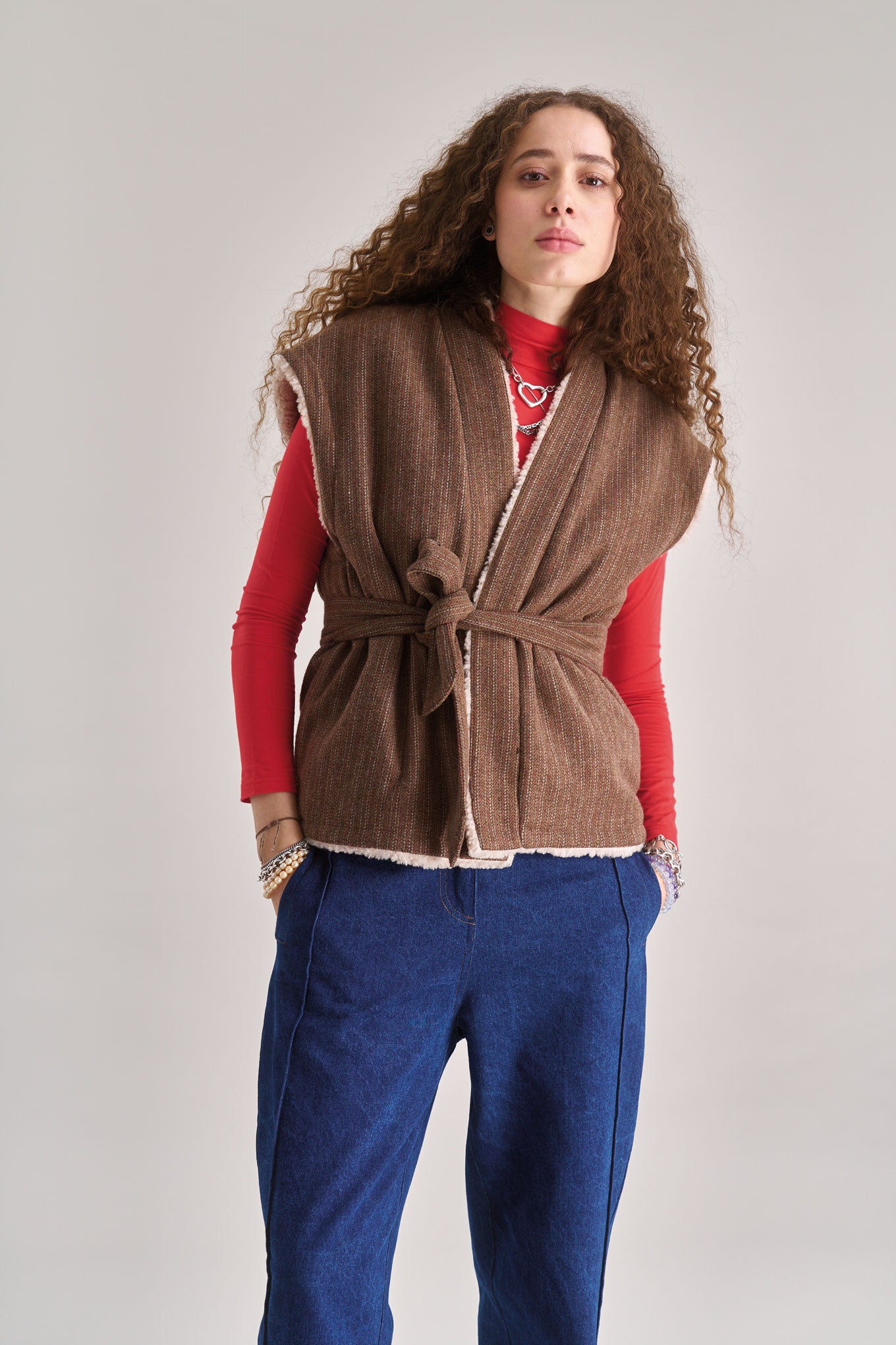 GEORGIE Reversable Recycled Fleece Gilet - Sand