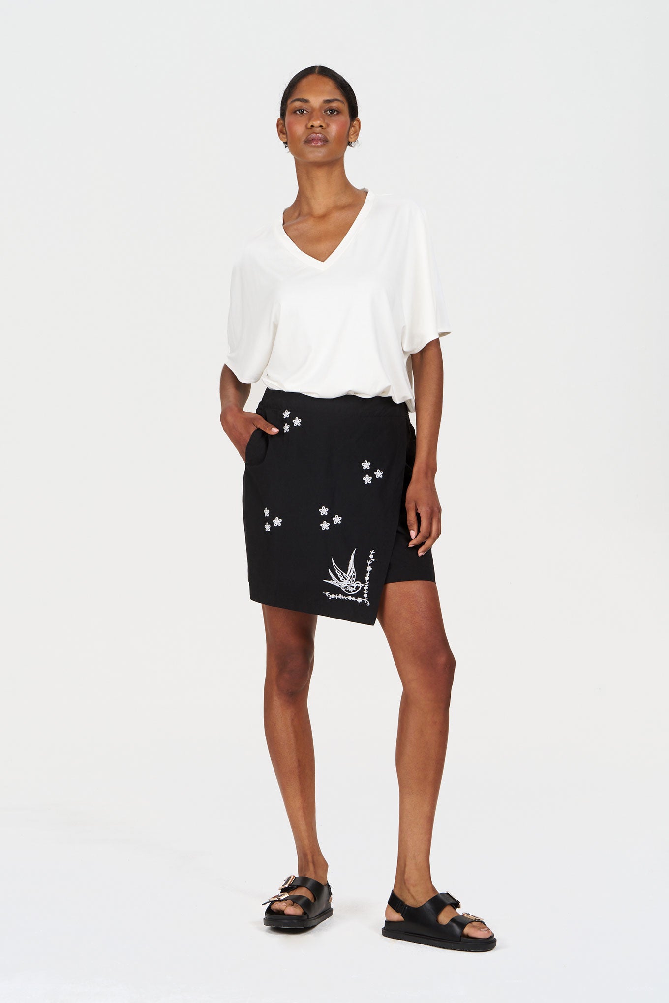 DHALIA Modal Tee - White