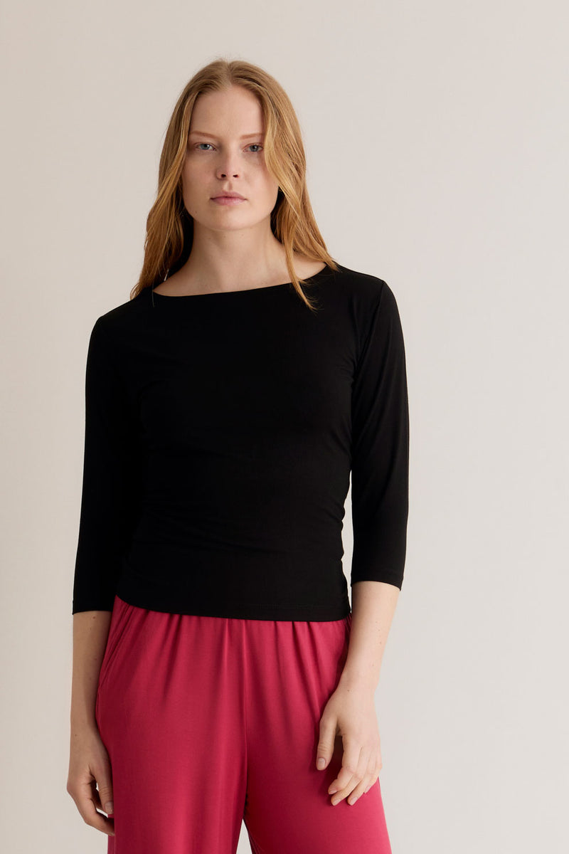 Organic and natural fibre, sustainable womens top&#39;s by KOMODO.