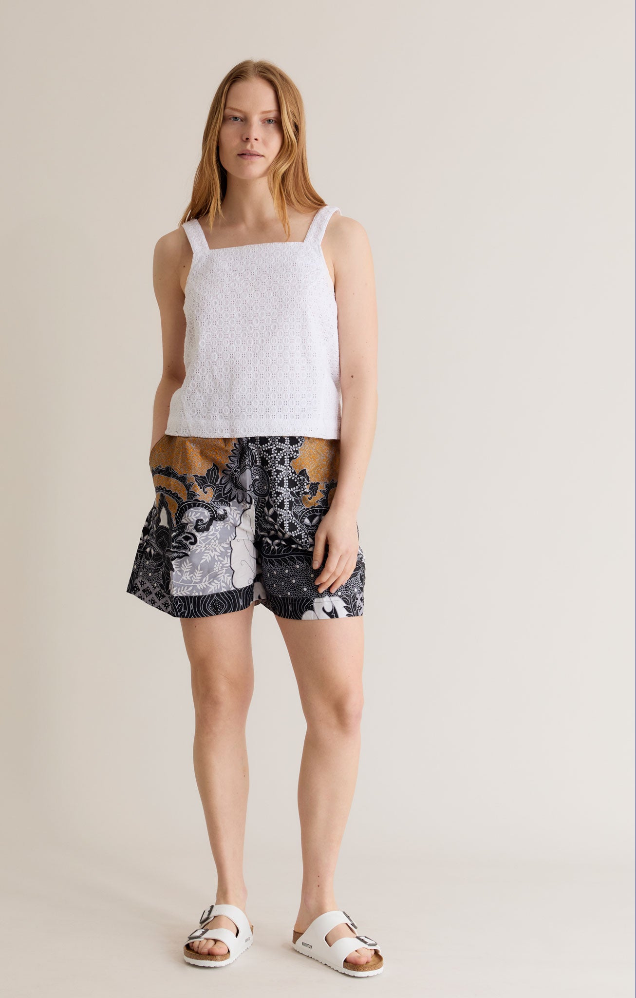 MAYA - Organic Cotton Shorts Batik print