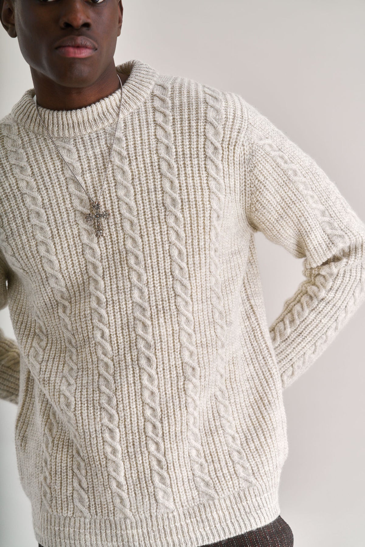 CABLE Lambs Wool Jumper - Natural