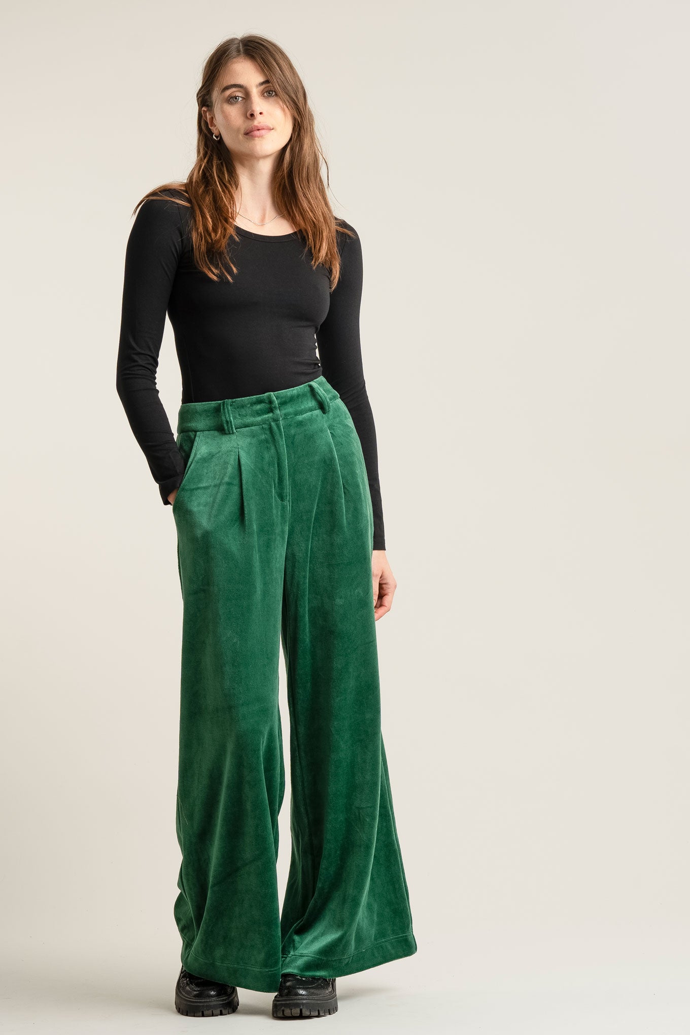 SOFIA Velvet Trouser - Green