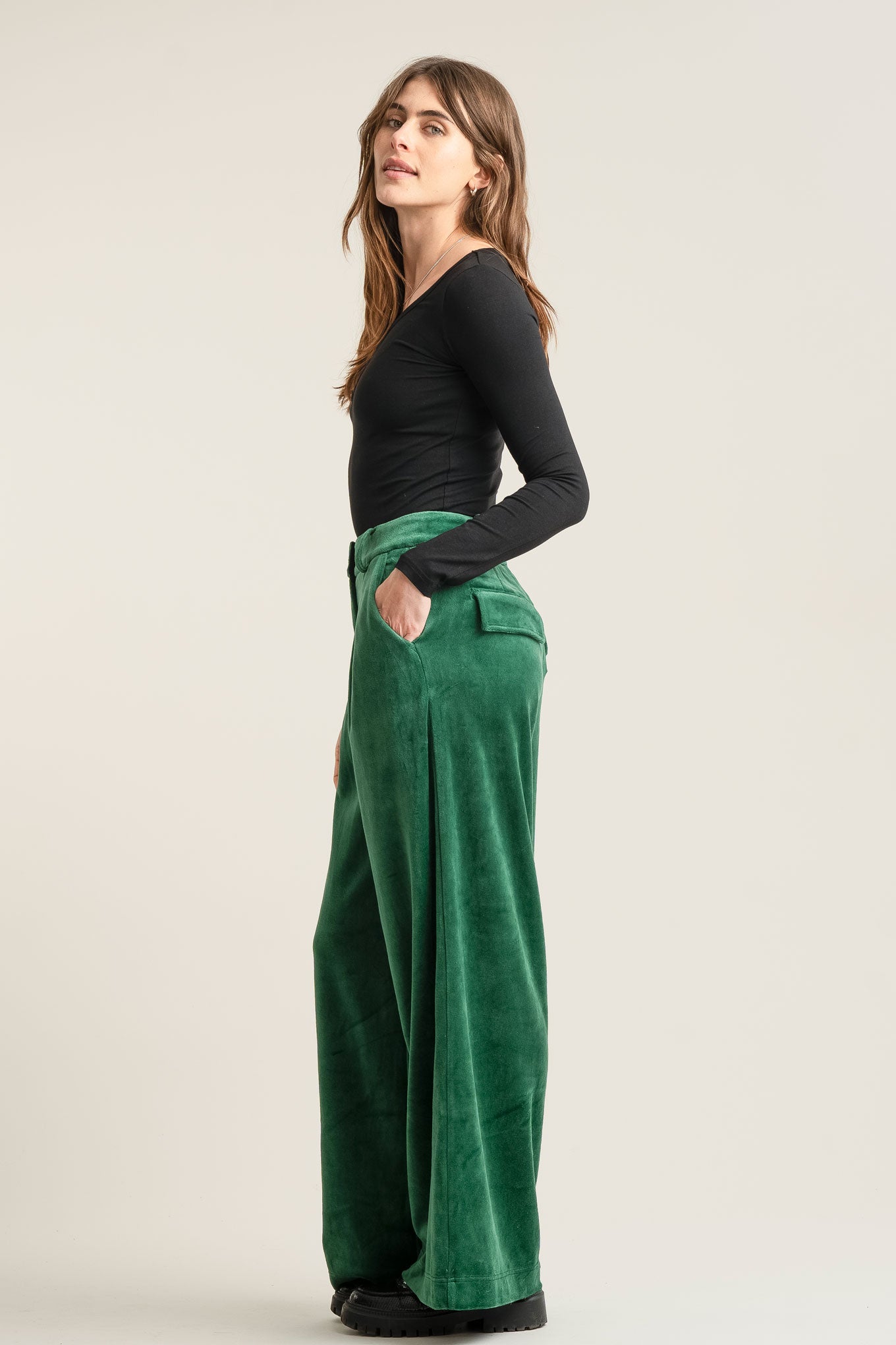 SOFIA Velvet Trouser - Green