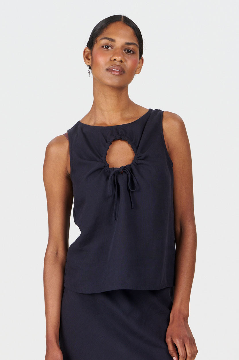 ZIZI Tencel Linen Top - Navy