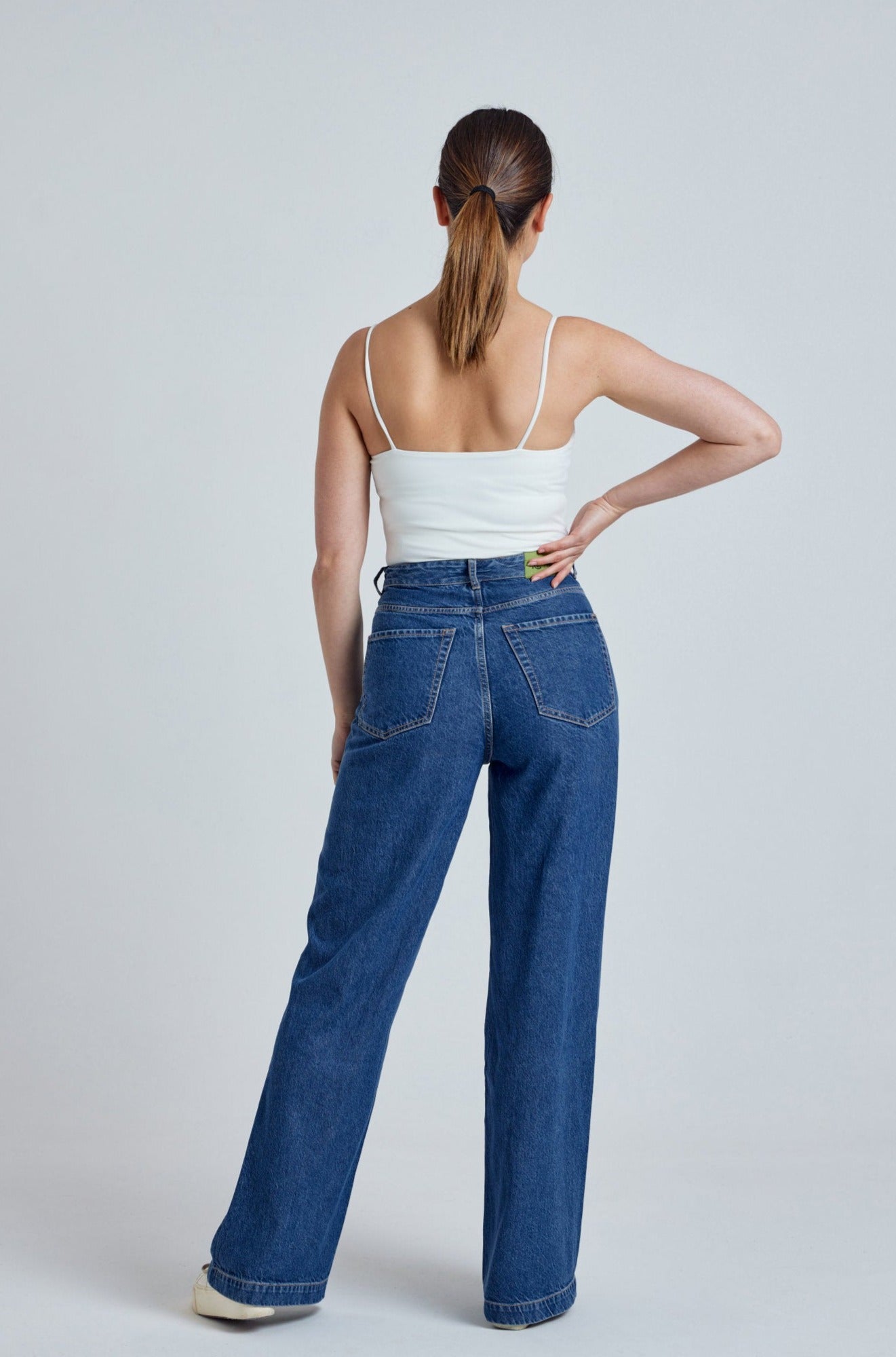 Soho Close Fitting Jeans: ORGANIC DENIM - Mid Wash Blue – Lucy & Yak
