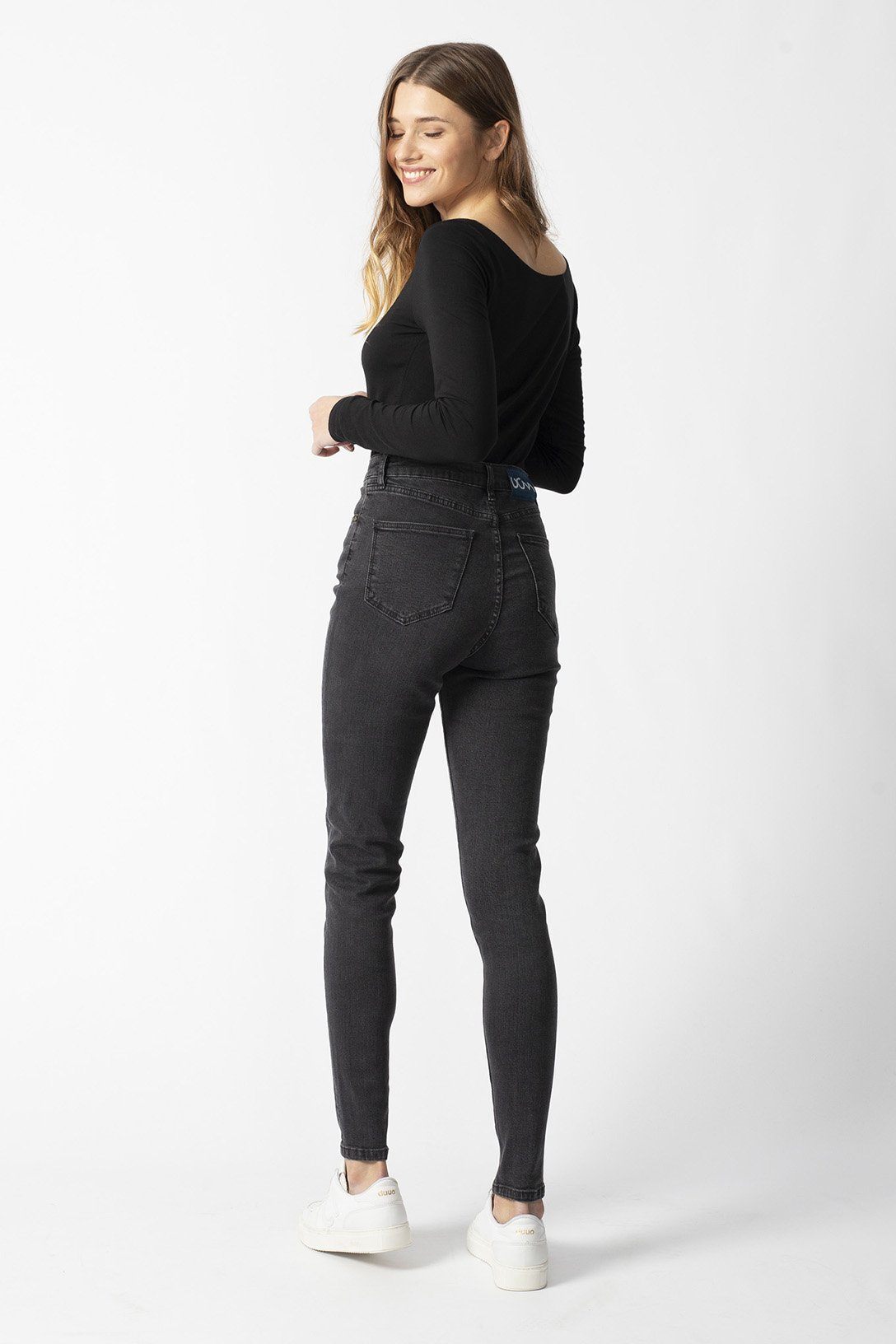 CARRIE dark grey - GOTS organic cotton Jeans by UCM