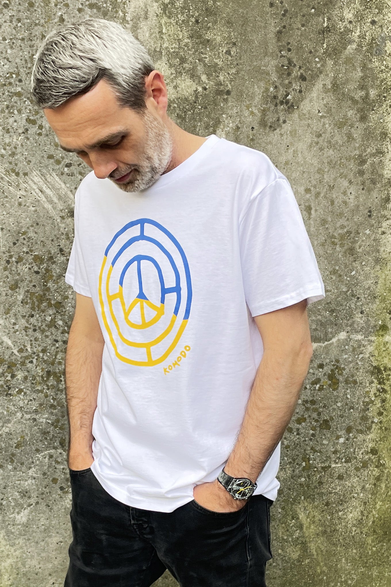 T-shirt - PEACE 4 UKRAINE Organic Cotton Mens Tee - White